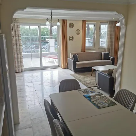 Daire 3+1 Apartment 150 Meters To The Sea Konaklı